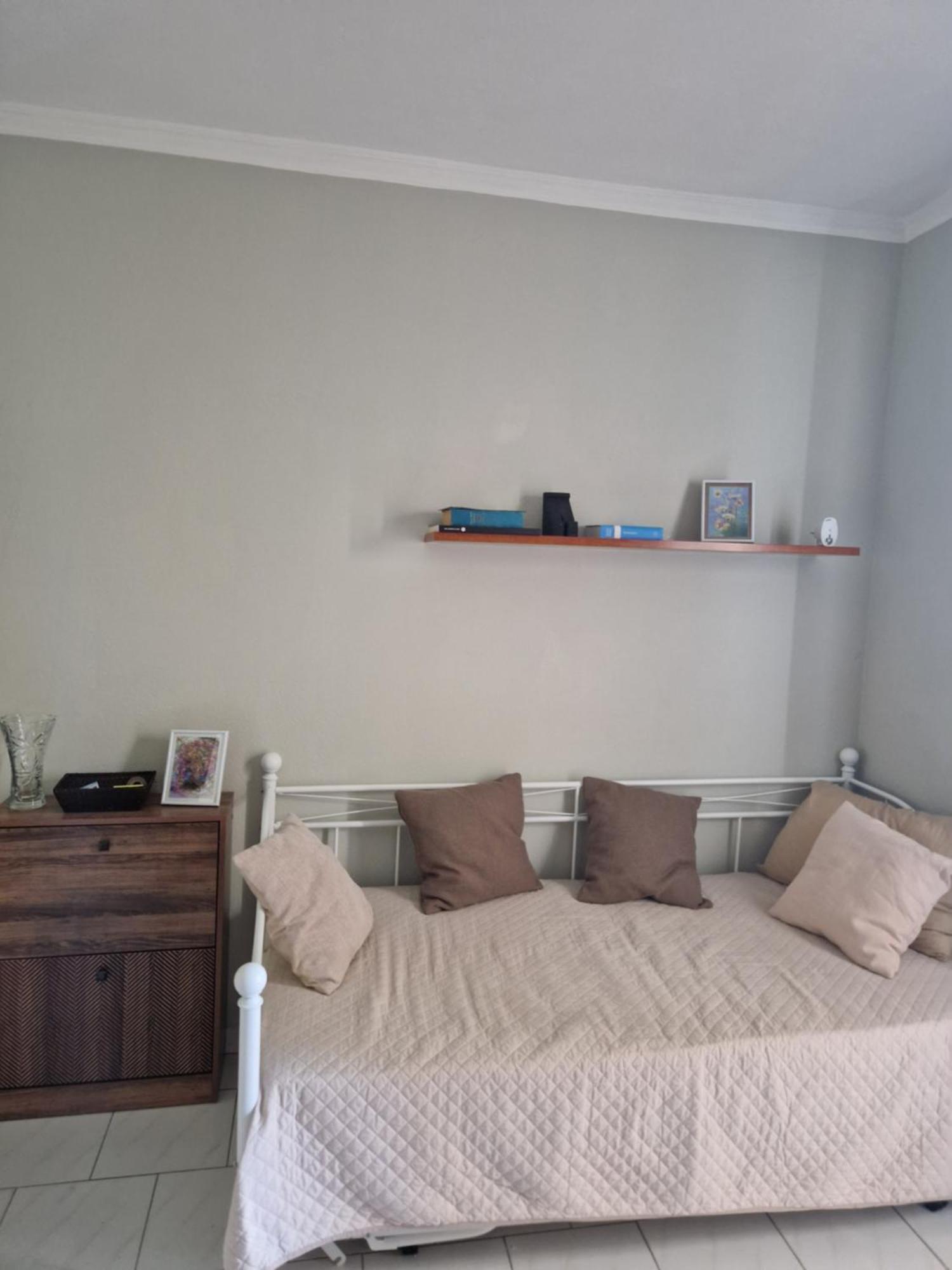 Kanari Kos Bagian luar foto